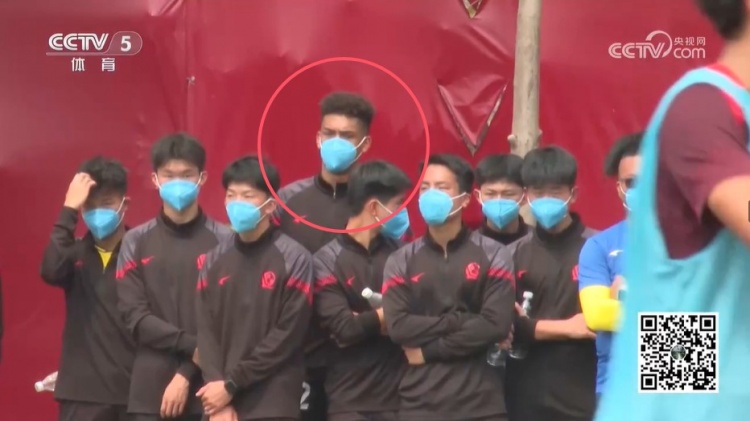 无缘U17国足名单,张洪福随恒大足校观摩国少队训练